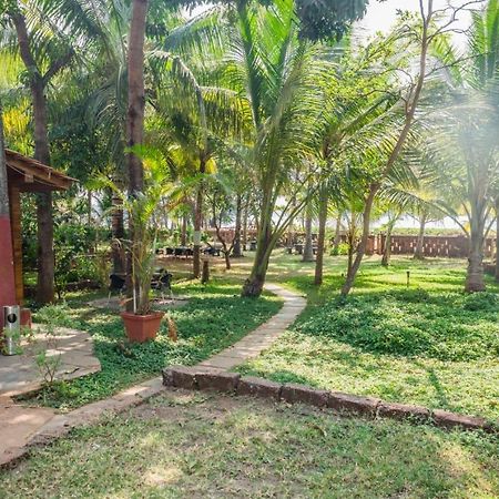 Saminder Beach House Jaitapur Bagian luar foto