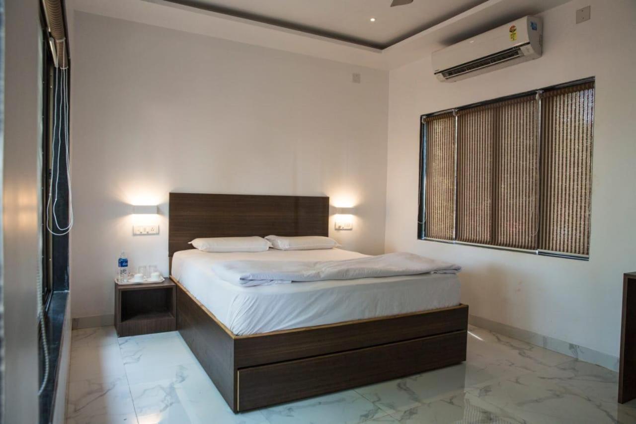 Saminder Beach House Jaitapur Bagian luar foto