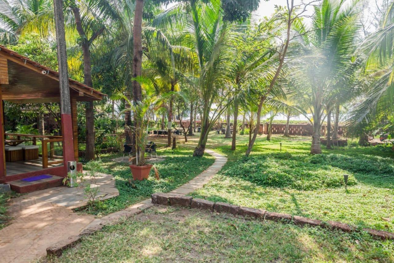 Saminder Beach House Jaitapur Bagian luar foto